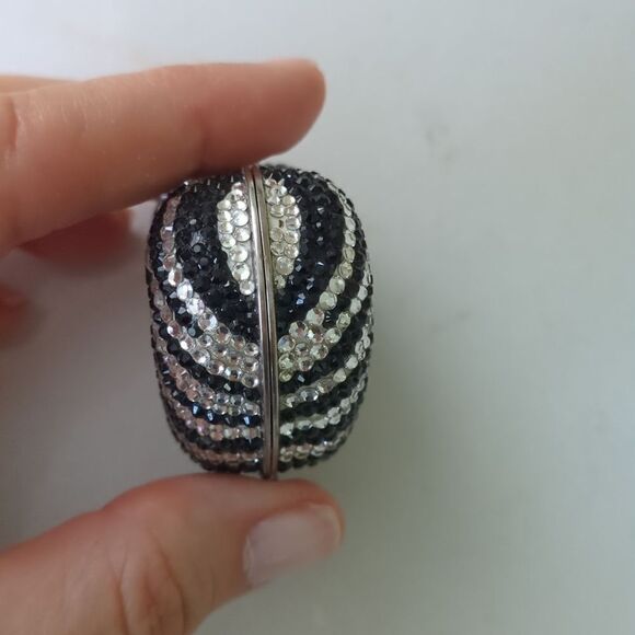 Judith Lieber Swarovski Crystal Pill Box - Picture 6 of 8